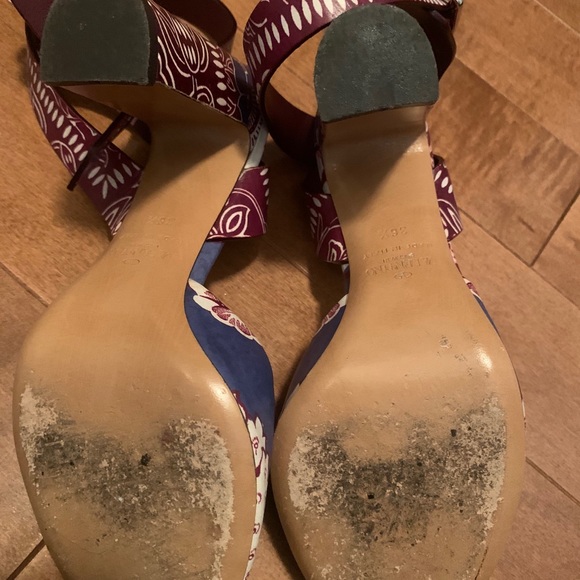 ✨ VALENTINO size 6.5 wedges- offers welcomed!!!!!✨ - Picture 7 of 8